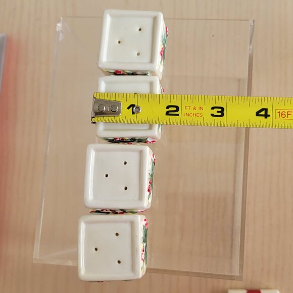 Pfaltzgraff Christmas Winterberry Collection Ceramic Mini Salt & Pepper Set/4 - Picture 13 of 15